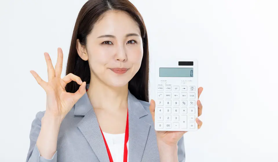 料金計算をするスタッフ